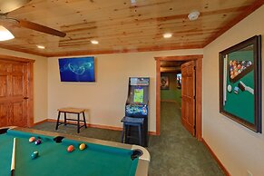 Summit Pool Lodge Apartment 6