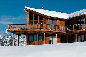 Ski Trail Lodge II