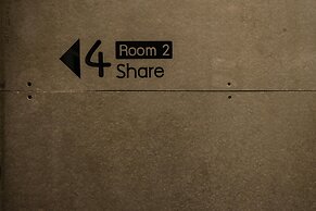 4Share Hostel - Adults Only