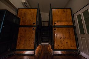 4Share Hostel - Adults Only