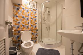 4Share Hostel - Adults Only