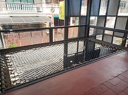 4Share Hostel - Adults Only