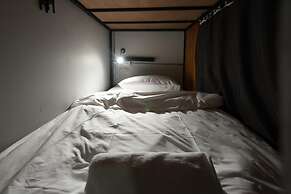 4Share Hostel - Adults Only