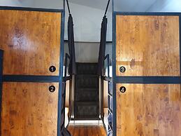 4Share Hostel - Adults Only