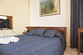 New, Spacious, Bright, Elegant Loft Apartment With Balcony. Opposite t