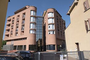 New, Spacious, Bright, Elegant Loft Apartment With Balcony. Opposite t