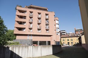 New, Spacious, Bright, Elegant Loft Apartment With Balcony. Opposite t