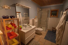 Alfasteinn Country Home Guesthouse