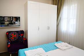 Cesme Kale Tas Apart