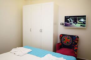 Cesme Kale Tas Apart