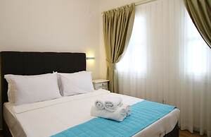 Cesme Kale Tas Apart