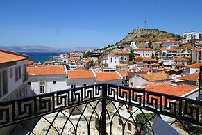 Cesme Kale Tas Apart