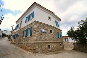 Cesme Kale Tas Apart