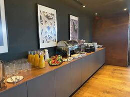 Zaliasis slenis - Self check-in hotel