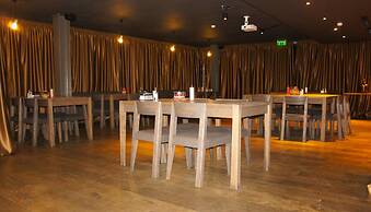 Zaliasis slenis - Self check-in hotel