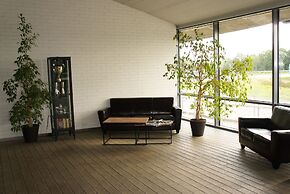 Zaliasis slenis - Self check-in hotel