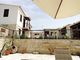 Olympia Traditional Houses