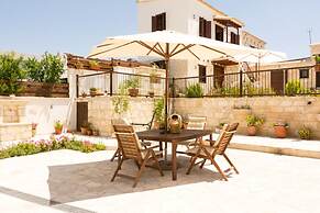 Olympia Traditional Houses