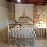 Olympia Traditional Houses