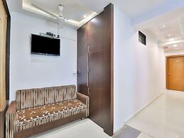 OYO 5476 Hotel Sunrise