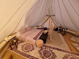 Starwatching private camp - Oman Desert Private Camp