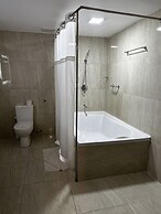Rollace Hotel Lagos INTL
