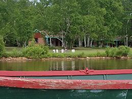 Historic Birch Lodge and Motel