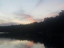 Historic Birch Lodge and Motel