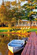 Historic Birch Lodge and Motel