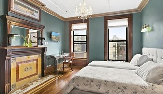 Northern Lights Mansion