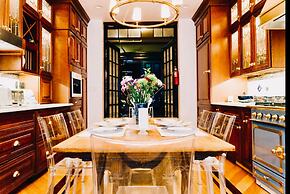 Northern Lights Mansion