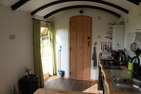 Greenacres Self Catering Railway Wagon-Glamping