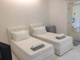 Lawang Suite Corner Roomstay 2