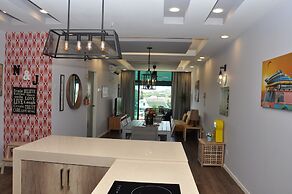 Lawang Suite Apartment With Balcony