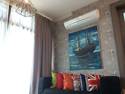 Lawang Suite Apartment With Balcony