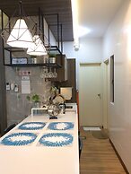 Lawang Suite Apartment With Balcony