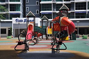 Lawang Suite Apartment With Balcony