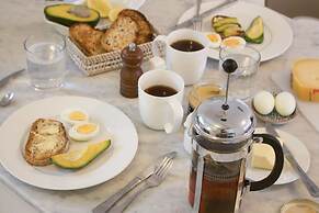 Ballantyne at Mosman Serviced Apartment