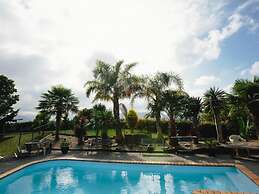 ASURE Kaimai View Motel