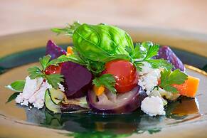 Hapuku Lodge & Tree Houses