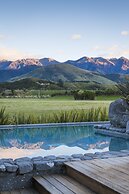 Hapuku Lodge & Tree Houses