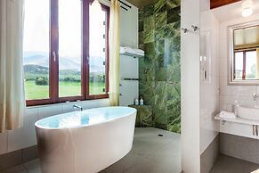 Hapuku Lodge & Tree Houses