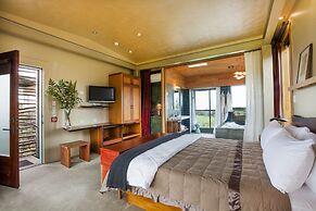 Hapuku Lodge & Tree Houses