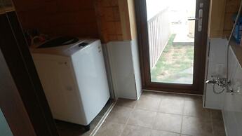 Daegwallyeong Solbawee Log-Housing Pension