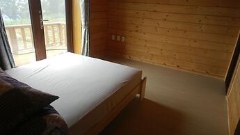 Daegwallyeong Solbawee Log-Housing Pension