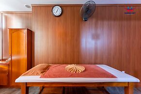 Huong Viet Hotel Quy Nhon - Beachfront