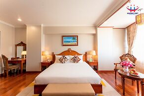 Huong Viet Hotel Quy Nhon - Beachfront