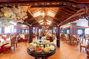 Huong Viet Hotel Quy Nhon - Beachfront