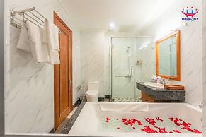 Huong Viet Hotel Quy Nhon - Beachfront