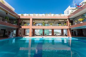 Huong Viet Hotel Quy Nhon - Beachfront